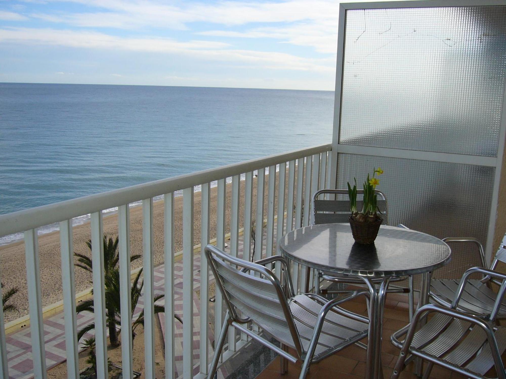 Apartaments El Sorrall Blanes Quarto foto